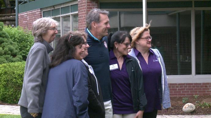 Olympic champion Dan Jansen visits Hubbard Hill